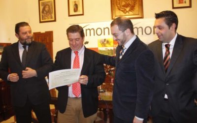 ACOEP recibe el certificado oficial del Centro Comercial Abierto de Montoro